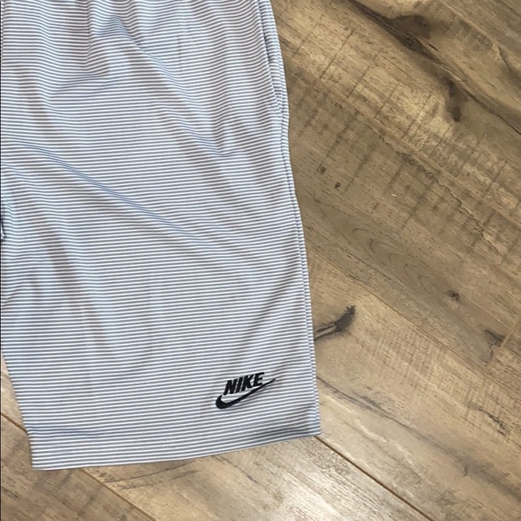 2pcs of nike sport blouse and short - Picture 5 of 8